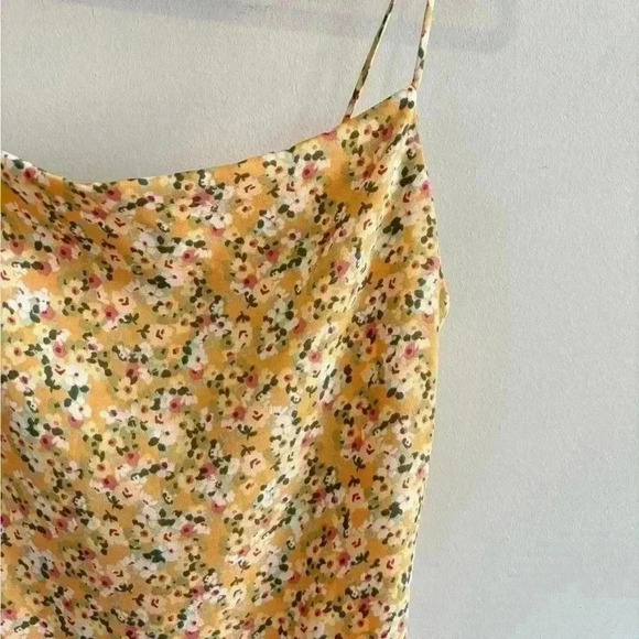 Le Lis Floral Yellow Cowl Neck Dress - Picture 4 of 6